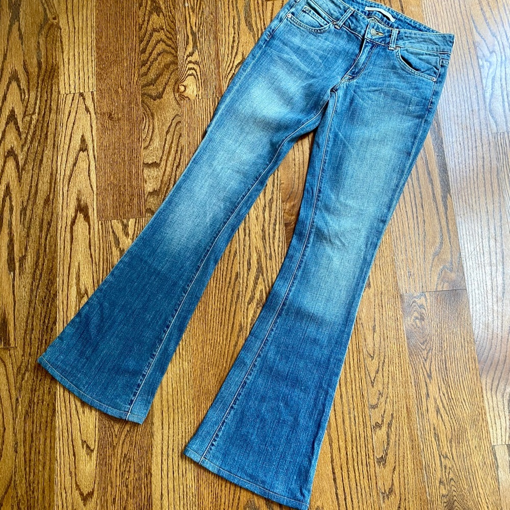 Vince Key Style Flare Jeans in Eclipse NWOT 25 - Picture 2 of 9